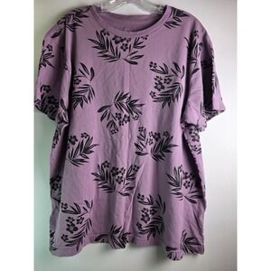 Lavender t-Shirt w/Black Flowers Print (Mens sz XL) Short Sleeve by Original Use